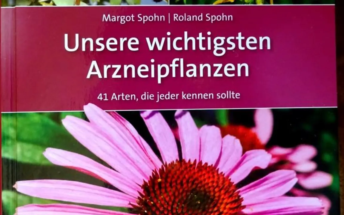 Buchtipp: Unsere wichtigsten Arzneipflanzen