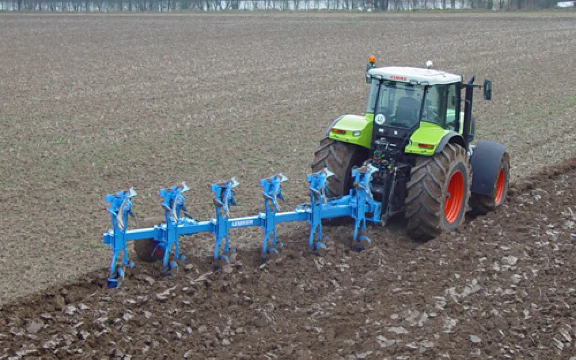 Pflug oder Grubber? Das ist hier die Frage!