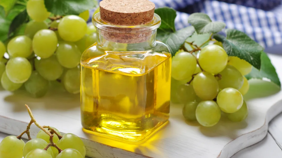 Weintrauben und Traubenkernöl liefern viele gesundheitsförderliche Inhaltsstoffe. Foto: shutterstock