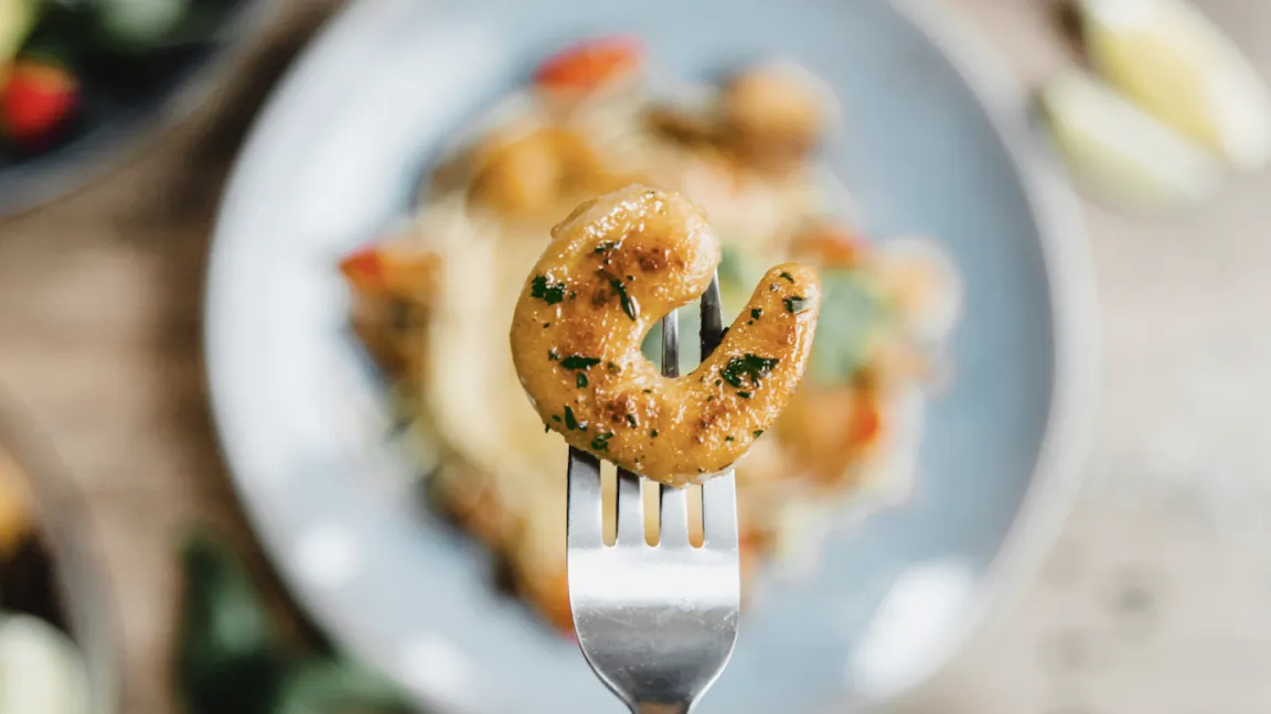 Shrymp heißt der Garnelenersatz aus Sojaprotein, Algen und Lebensmitteltechnologie. Foto: Happy Ocean Foods