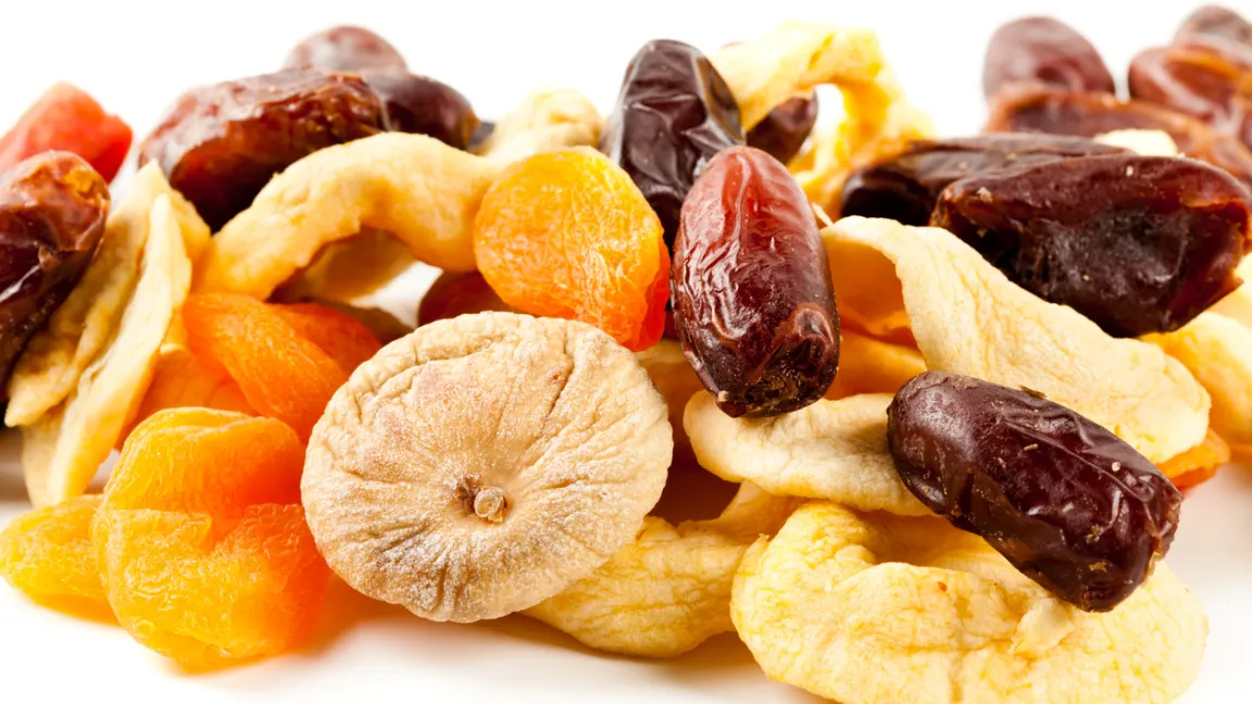 Trockenobst kann aus sehr vielen verschiedenen Obstarten hergestellt werden. Foto: iStock