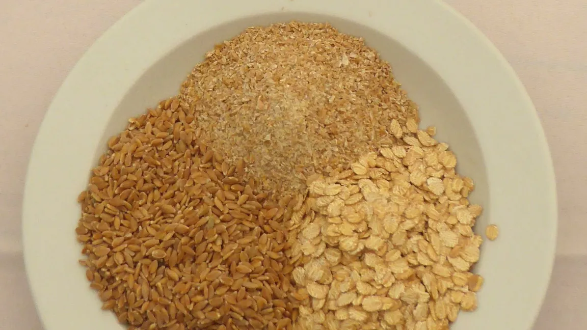 Viele wertvolle Inhaltsstoffe, u. a. Vitamin E, finden sich in Einkorn, der auch durch ein nussiges Aroma eine wohlschmeckende und gesundheitsfördernde Alternative ist. Foto: Initiative Urgetreide