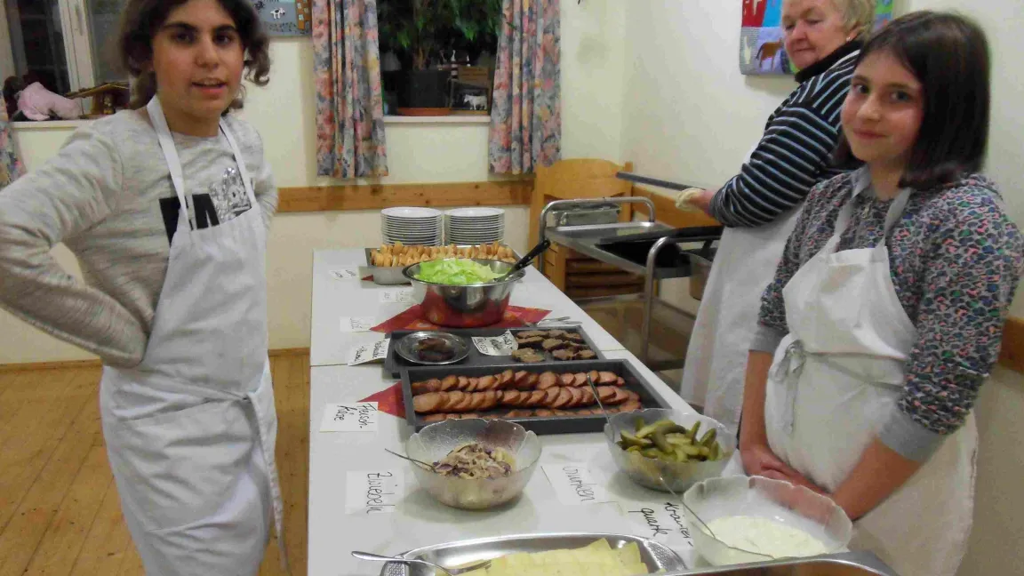 Der Schulbauernhof ist als Selbstversorgerbetrieb angelegt und stellt zu etwa 90 Prozent die Schulverpflegung. Foto: Schulbauernhof Pfitzingen