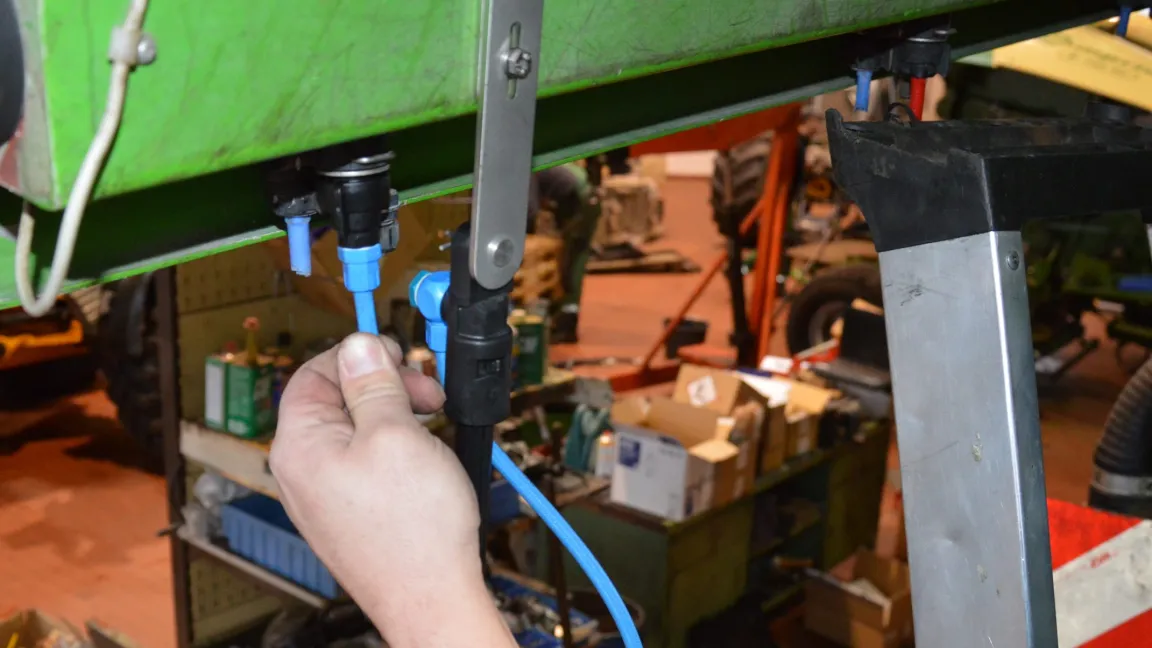 Nahezu jedes Pflanzenschutzgerät für den Ackerbau eignet sich für die Umrüstung. Die Kosten sind allerdings nicht unerheblich. Foto: Matthias Wiedenau