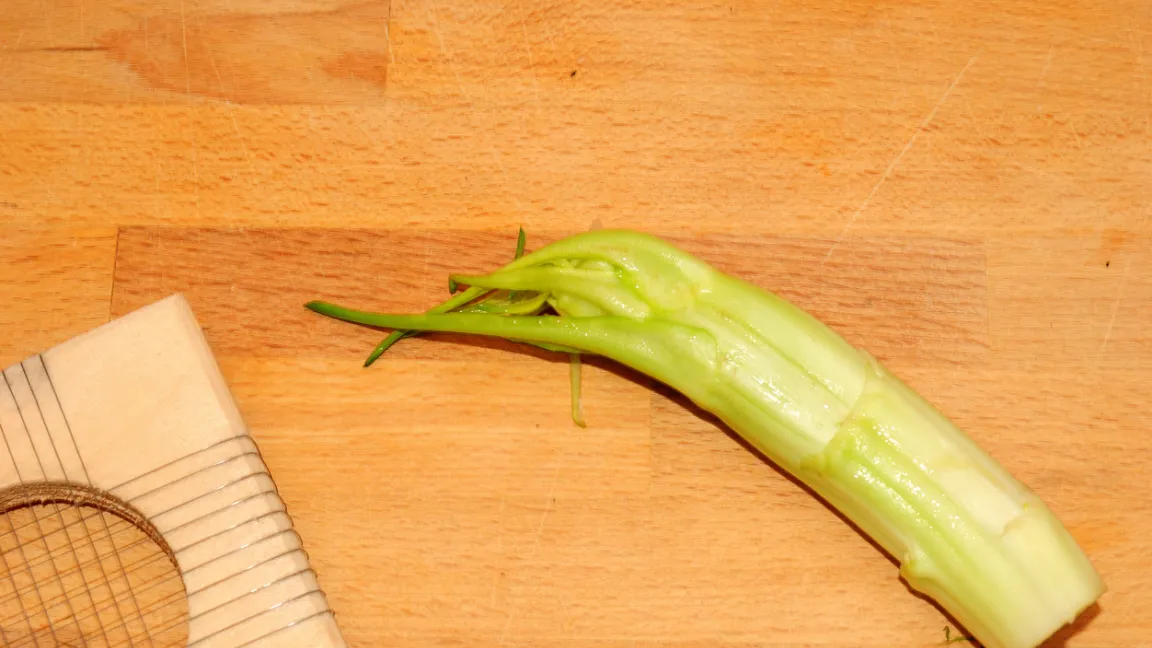 In Italien gibt es spezielle Puntarelle-Schneider. Foto: istock