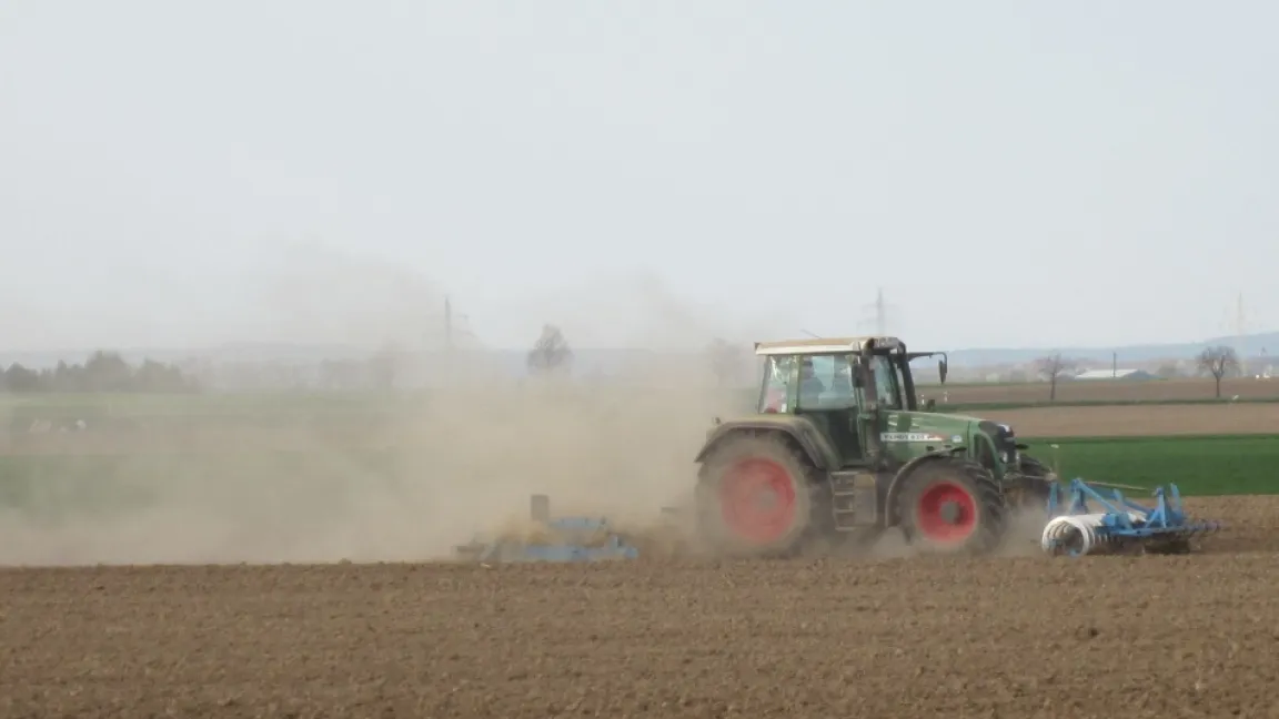 Trockene Frühjahrsmonate können eine Folge der sich andeutenden Klimaänderung sein. Foto: Matthias Wiedenau