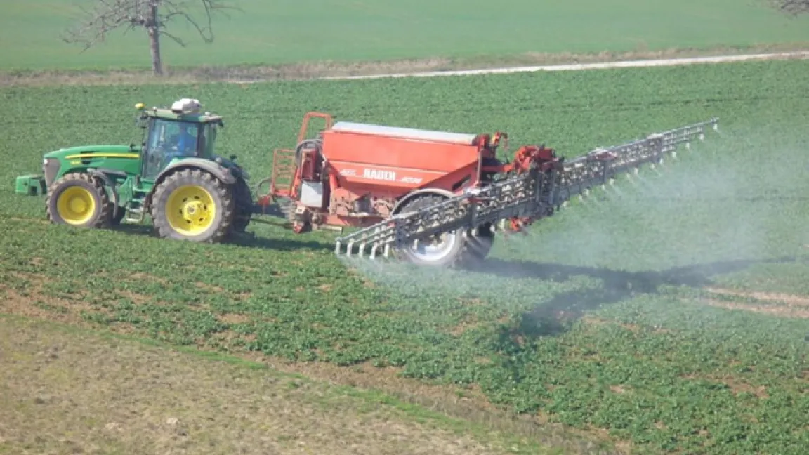 Moderne Düngerstreuer ernähren Pflanzen individuell.
Quelle: Münchhoff