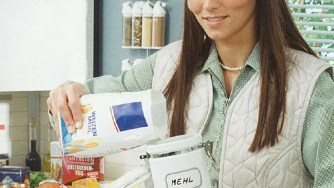 Mehl sollte im Haushalt vor Sonneneinstrahlung geschützt und aromasicher aufbewahrt werden.
Quelle: Vereinigung Getreide-, Markt- und Ernährungsforschung