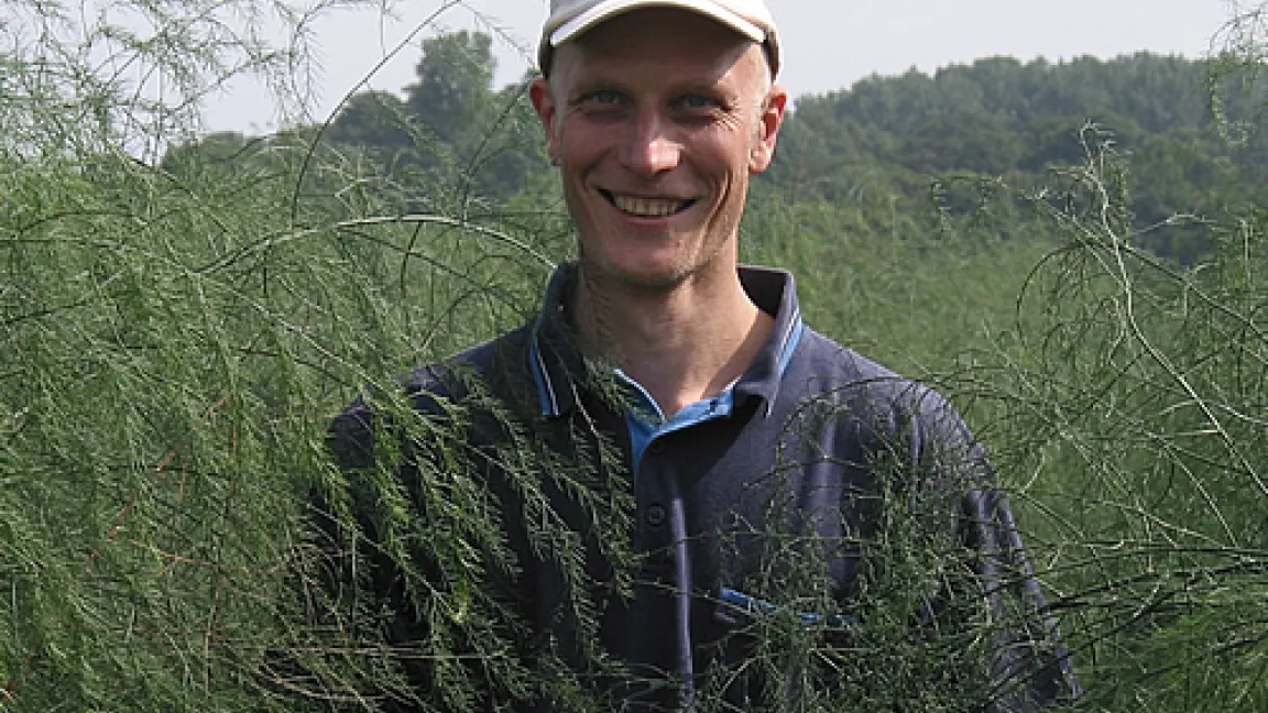 Markus Dohmann, Gartenbauzentrum der Landwirtschaftskammer Nordrhein-Westfalen, Berater landwirtschaftlicher Betriebe mit Spargelanbau im Münsterland. 
Quelle: Markus Dohmann, LWK NRW