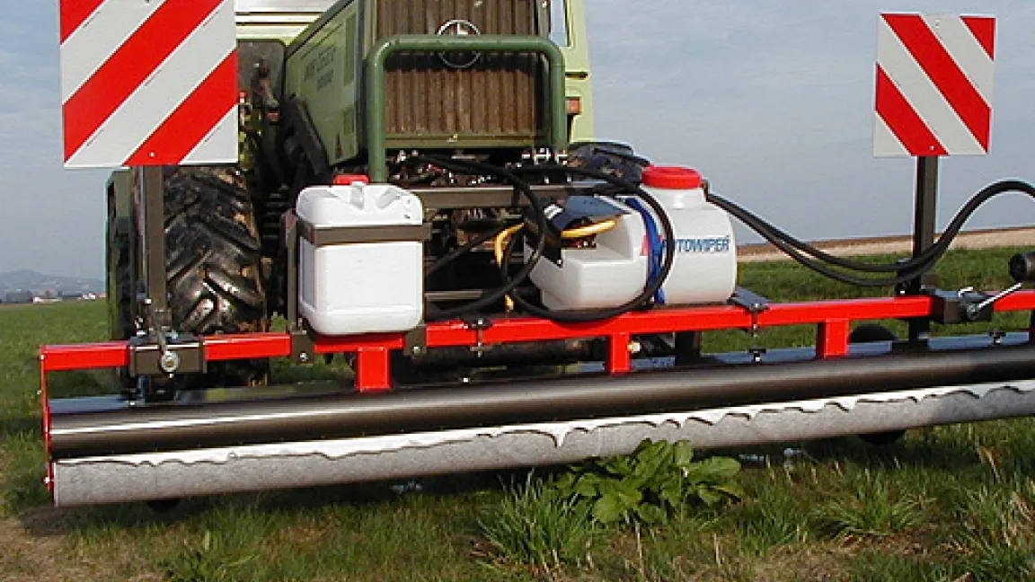 Je besser die Grünlandqualität ist, desto weniger Fertigfutter muss der Milchviehhalter zukaufen.
	Quelle: Bayer Imagebank