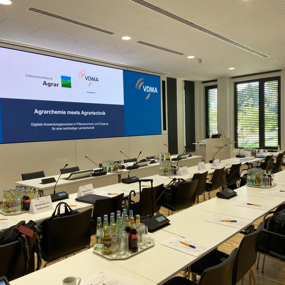 Agrarchemie und Agrartechnik bringen Nachhaltigkeit in der Landwirtschaft gemeinsam voran