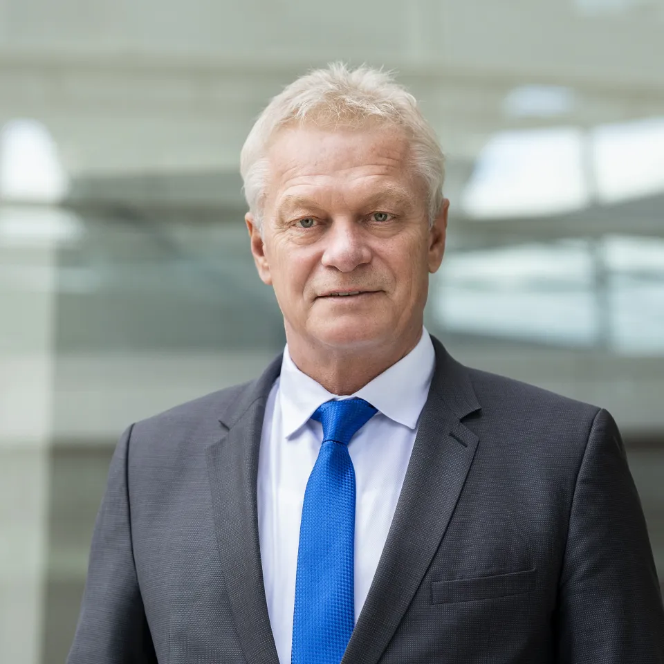 "Unterstützung für schnelle Umsetzung der Regierungsvorhaben"