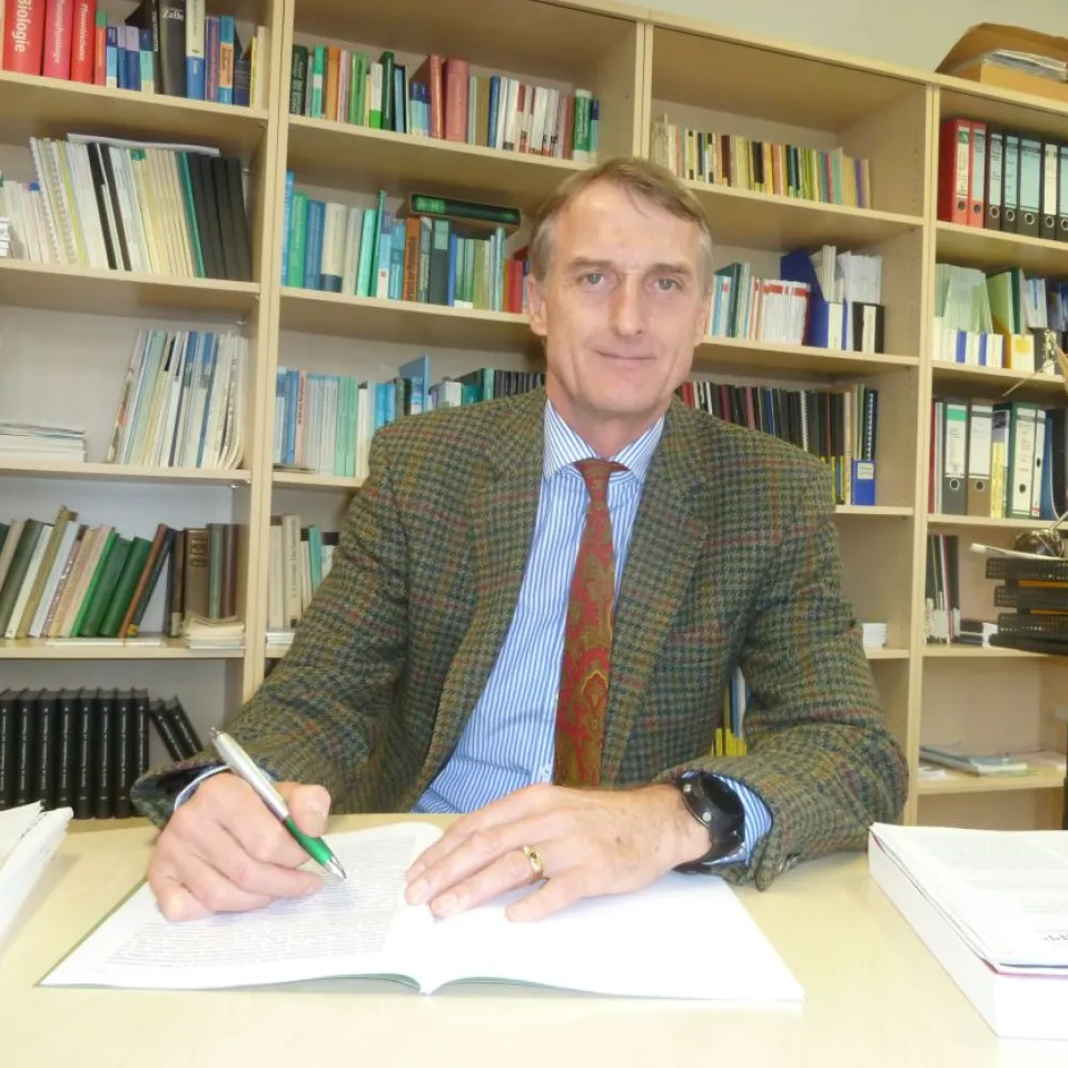 Andreas von Tiedemann: "Wir sägen an dem Ast, auf dem wir sitzen!"