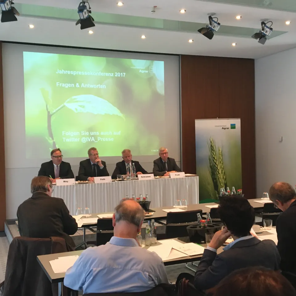 Jahrespressekonferenz 2017 / Märkte für Mineraldünger und Pflanzenschutzmittel 2016 stark rückläufig