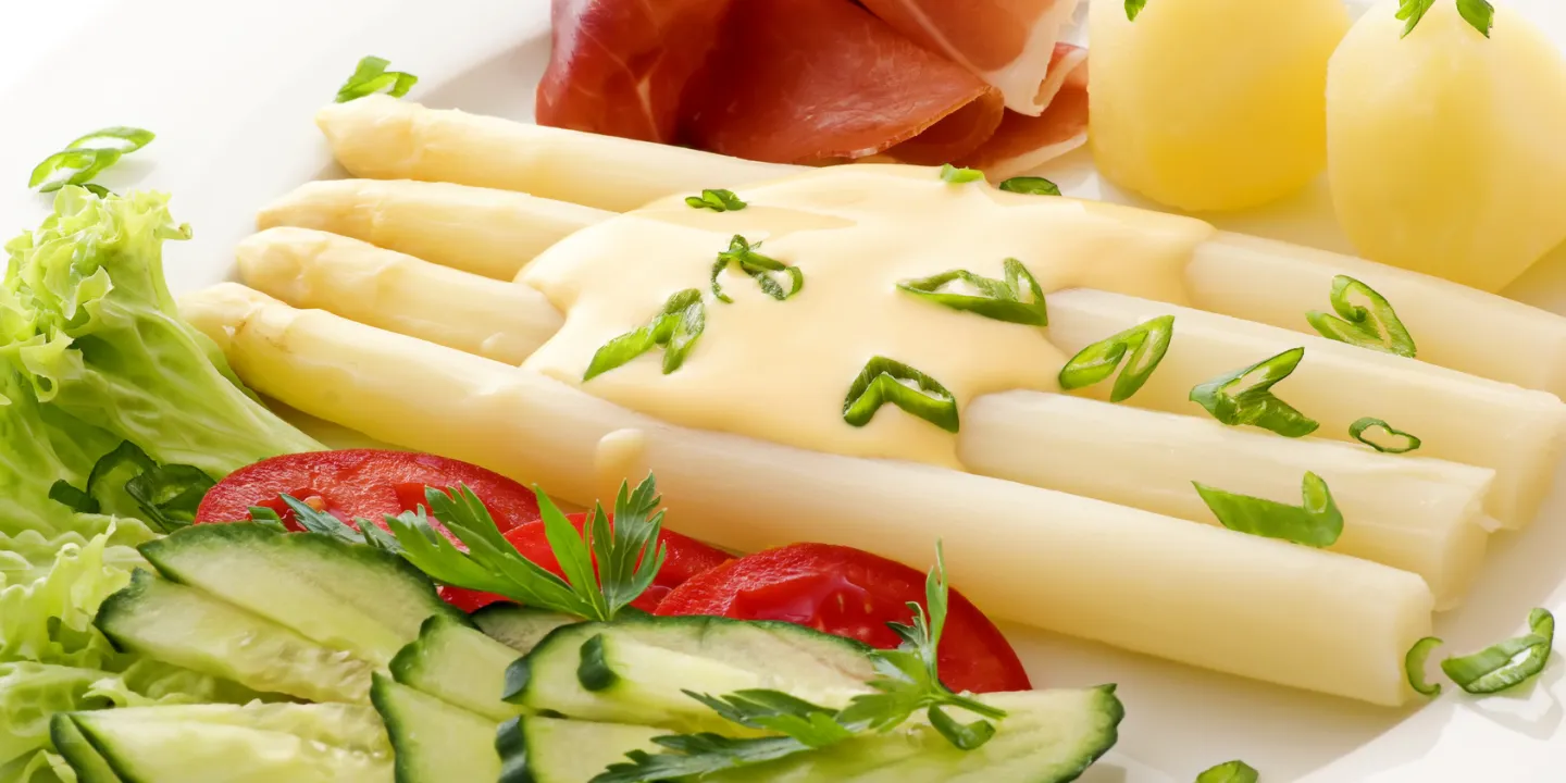 Der Spargel spriet  die Spargelsaison wird lnger | Industrieverband  Agrar e. V.